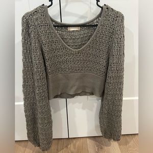 ALTARD STATE- olive green v neck knitted sweater 💚🍀🌴